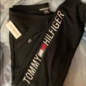 Tommy Hilfiger NWT 3X Logo Joggers, soft and warm